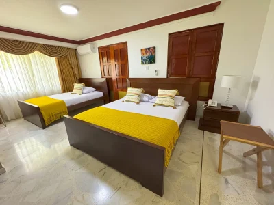 Habitación múltiple 403 del Hotel Boutique Luxury en Cali